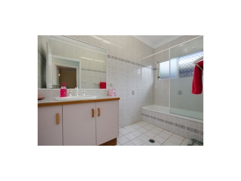 4 Daintree Close, Mount Sheridan QLD 4868