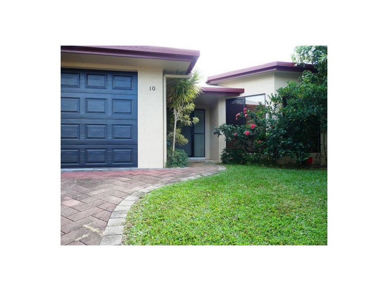 10 Beck Close, Bentley Park QLD 4869