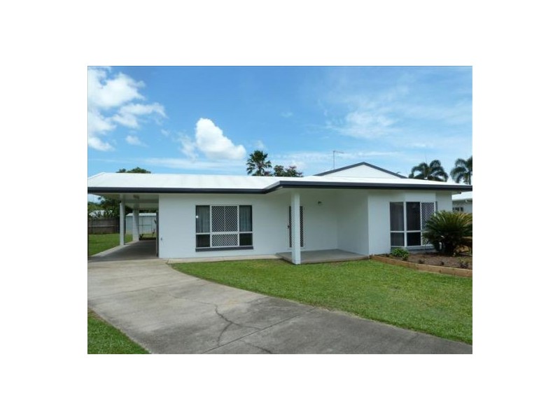 18 Adventure Close, Bentley Park QLD 4869