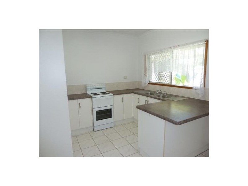 18 Adventure Close, Bentley Park QLD 4869