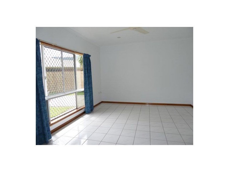 18 Adventure Close, Bentley Park QLD 4869