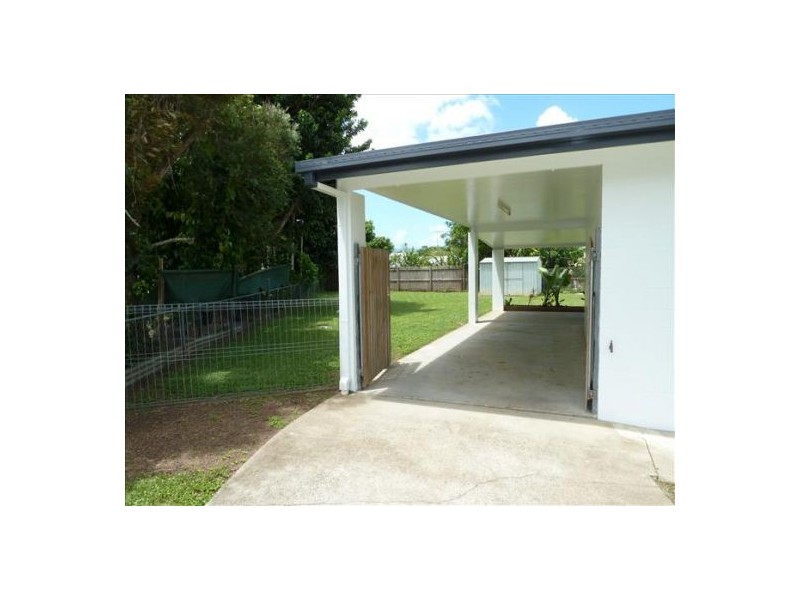 18 Adventure Close, Bentley Park QLD 4869