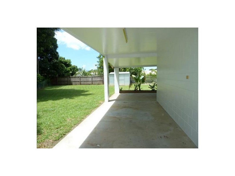 18 Adventure Close, Bentley Park QLD 4869