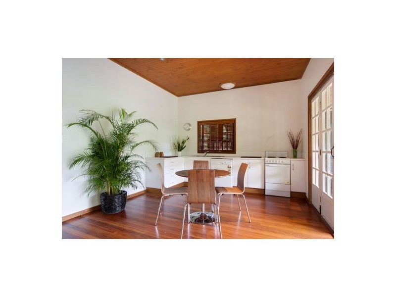 L2 Woodridge Close, Redlynch QLD 4870