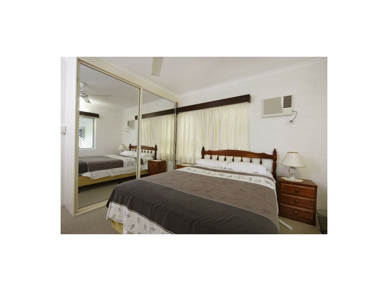 2/13 Kalinda Close, White Rock QLD 4868