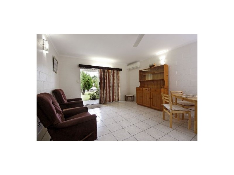 2/13 Kalinda Close, White Rock QLD 4868