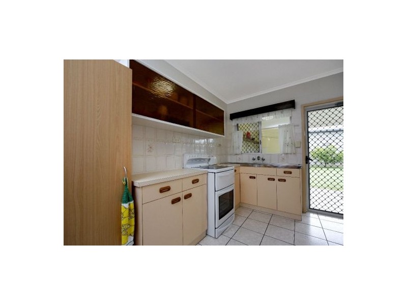 2/13 Kalinda Close, White Rock QLD 4868