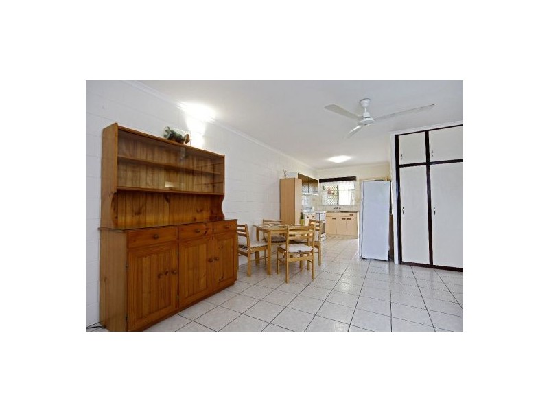 2/13 Kalinda Close, White Rock QLD 4868