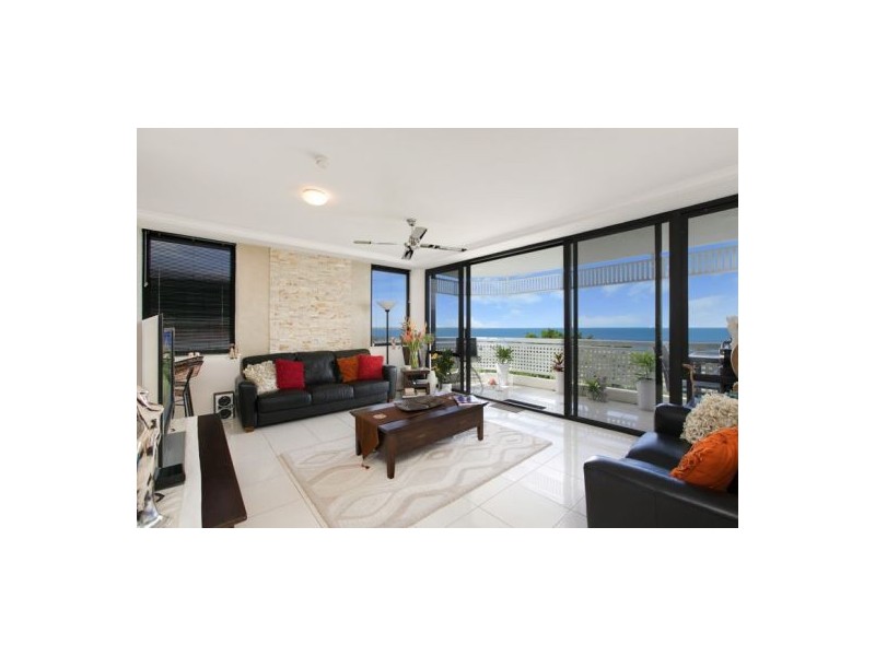 61/209 Abbott, Cairns QLD 4870