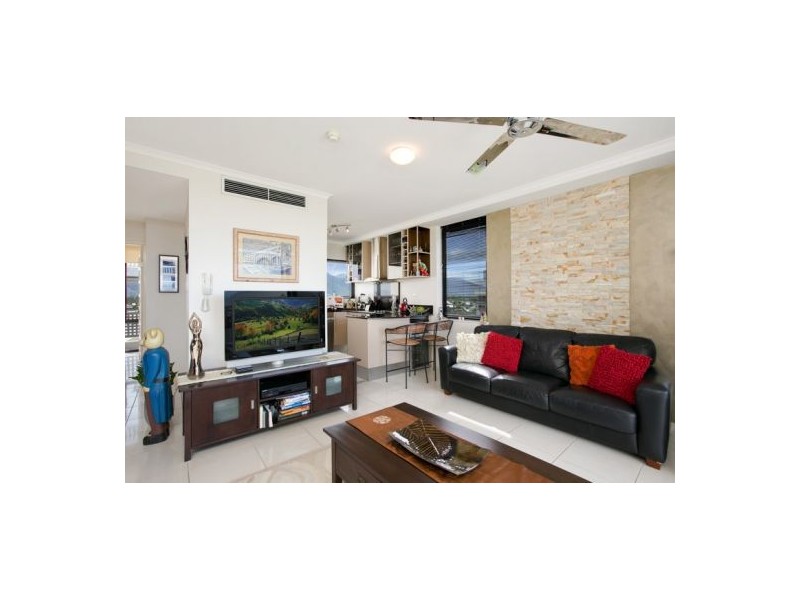 61/209 Abbott, Cairns QLD 4870