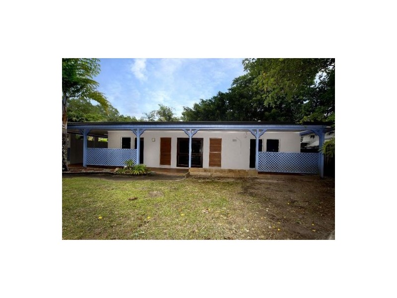 11 Undine Street, Clifton Beach QLD 4879
