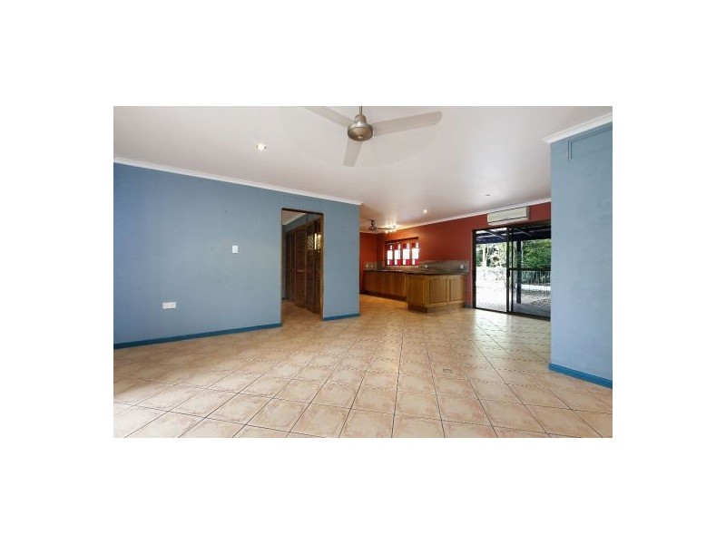 11 Undine Street, Clifton Beach QLD 4879