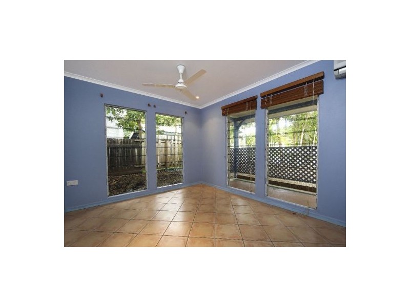 11 Undine Street, Clifton Beach QLD 4879