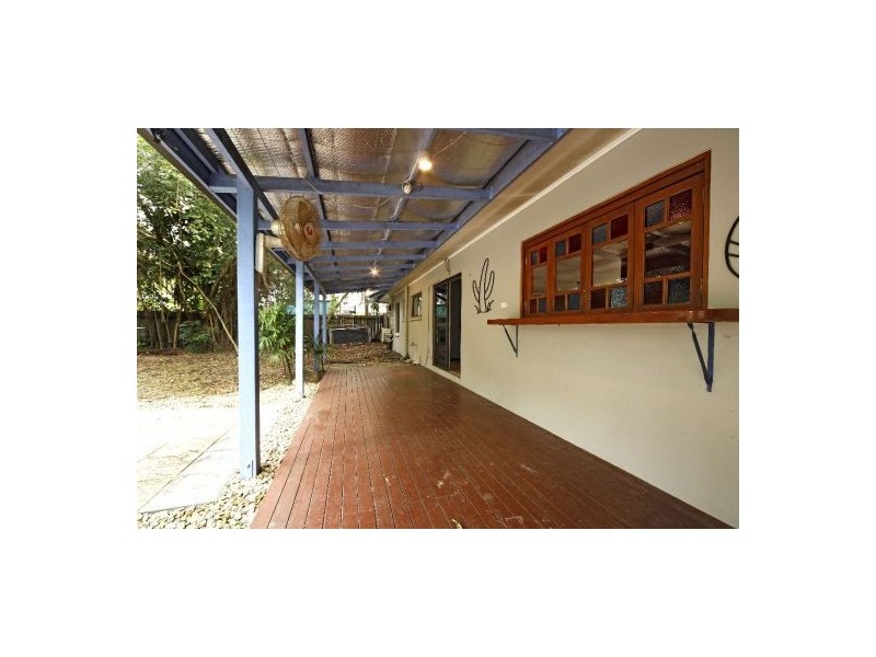 11 Undine Street, Clifton Beach QLD 4879