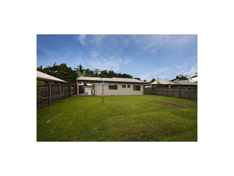 37 Cracknell Rd, White Rock QLD 4868