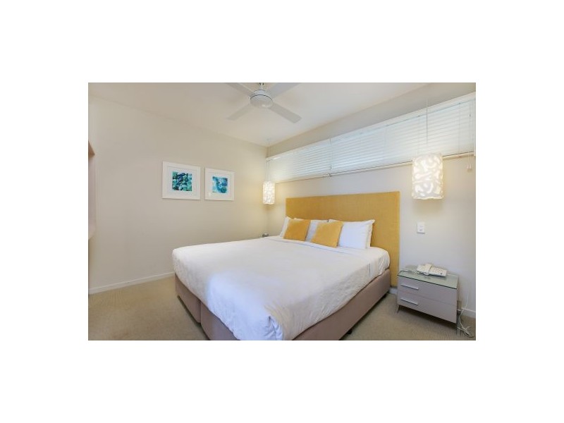 201 Lake Street, Cairns North QLD 4870