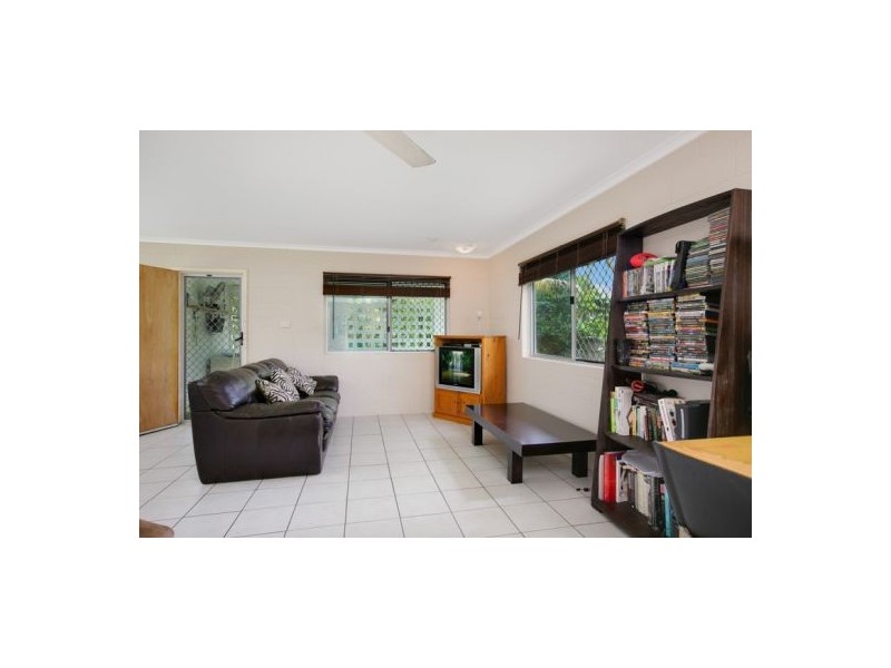 6 Wewak Street, Trinity Beach QLD 4879