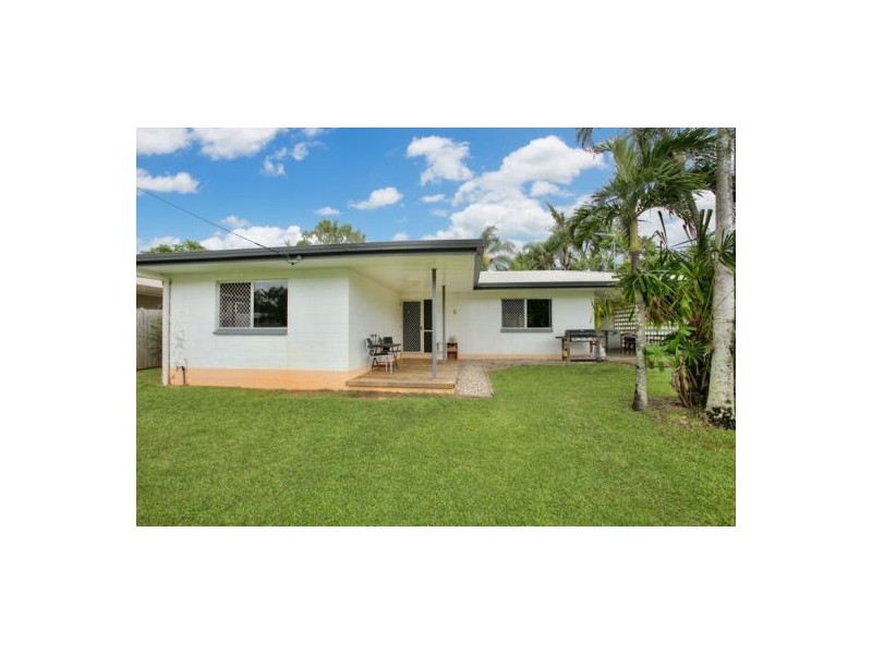 6 Wewak Street, Trinity Beach QLD 4879