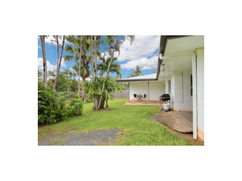 6 Wewak Street, Trinity Beach QLD 4879