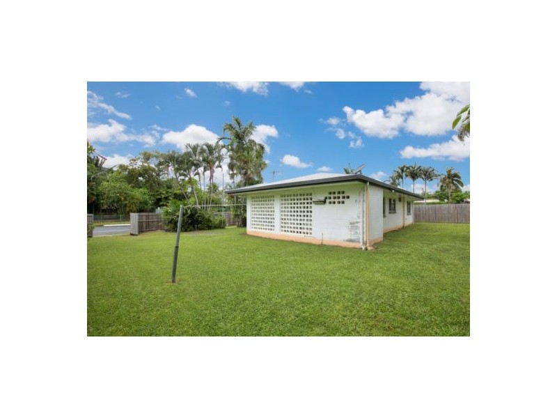 6 Wewak Street, Trinity Beach QLD 4879