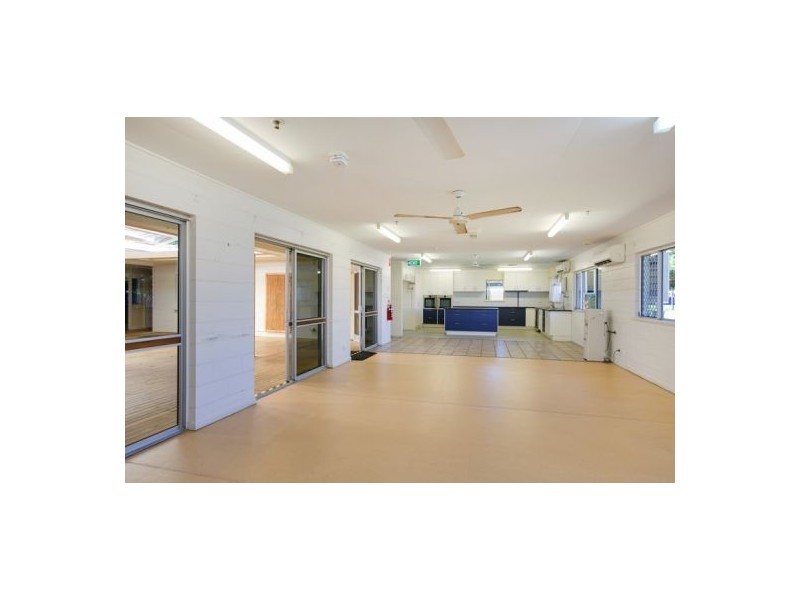 25 Pioneer Street, Manoora QLD 4870