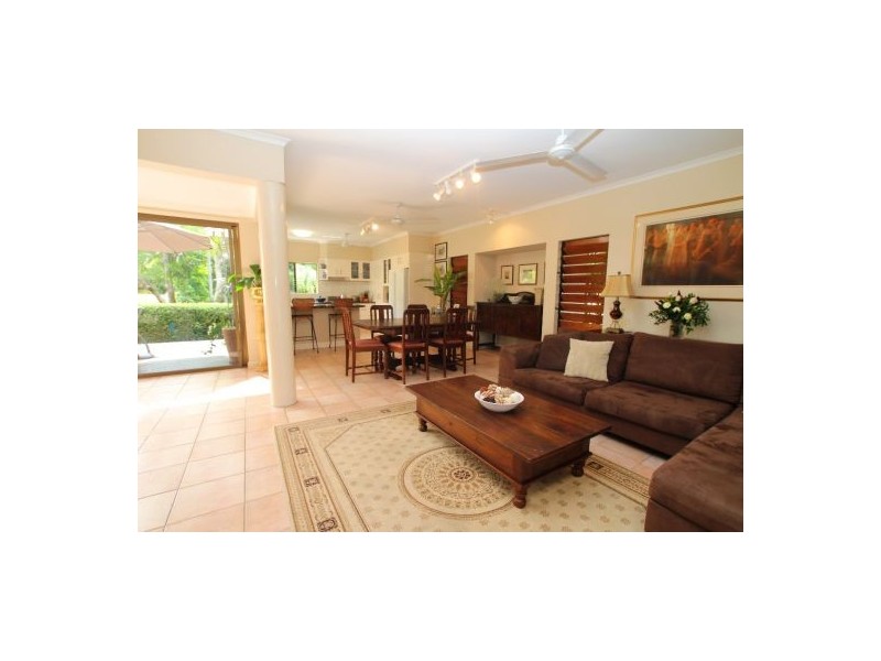 58 Cedar Road, Palm Cove QLD 4879