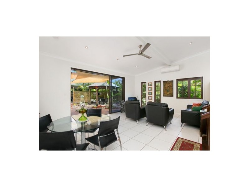 45 Dunn Street, Cairns North QLD 4870