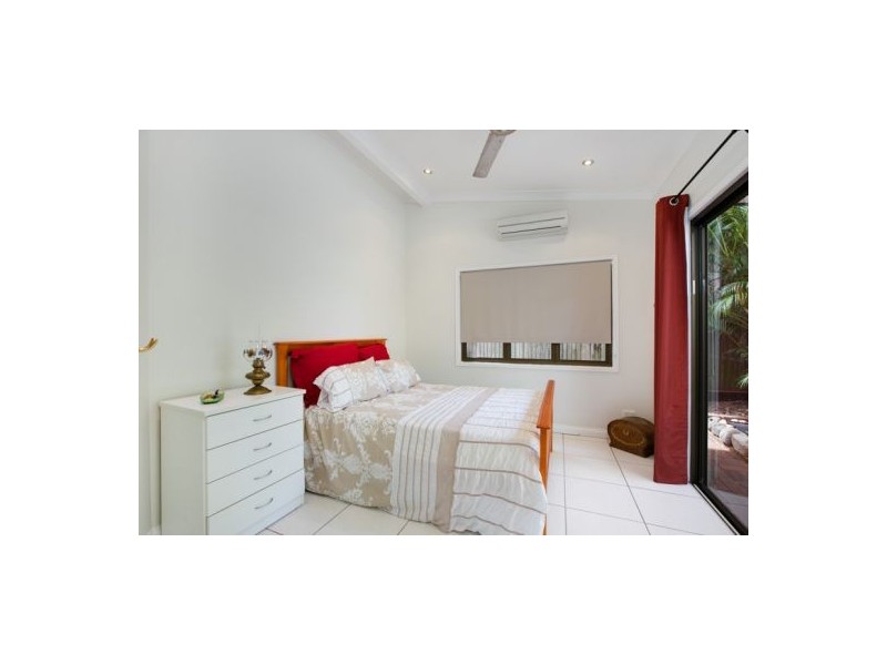 45 Dunn Street, Cairns North QLD 4870