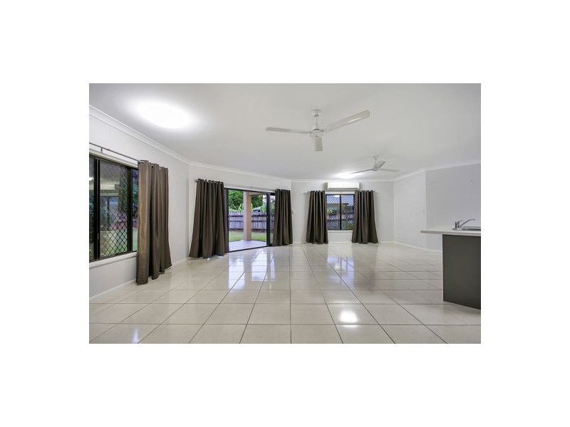20 Milko Close, Brinsmead QLD 4870