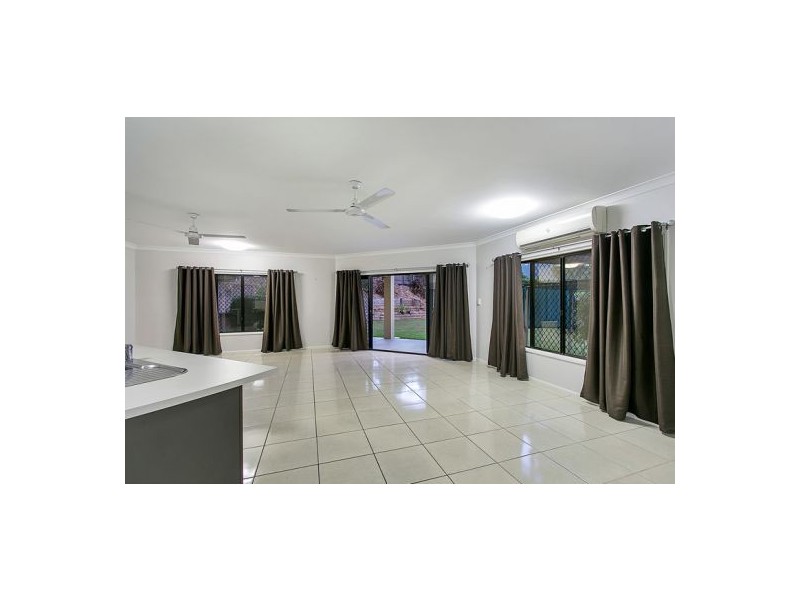 20 Milko Close, Brinsmead QLD 4870