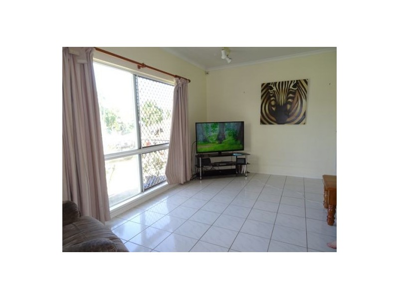 3 Jadana Close, Mooroobool QLD 4870