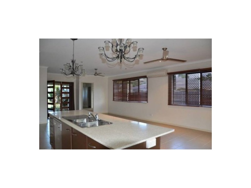 10 Quartz Street, Edmonton QLD 4869