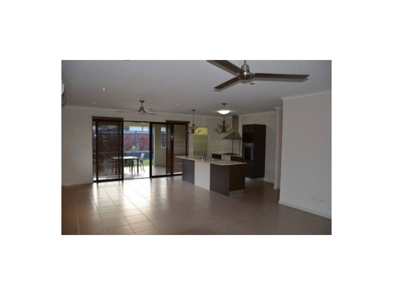 10 Quartz Street, Edmonton QLD 4869