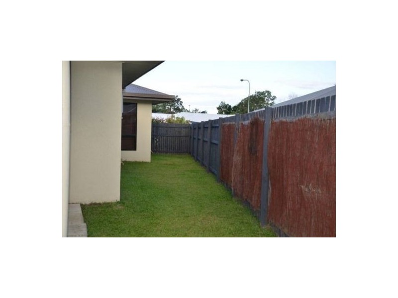 10 Quartz Street, Edmonton QLD 4869