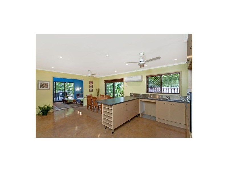 16/23 HEAVEY CRESCENT, Whitfield QLD 4870