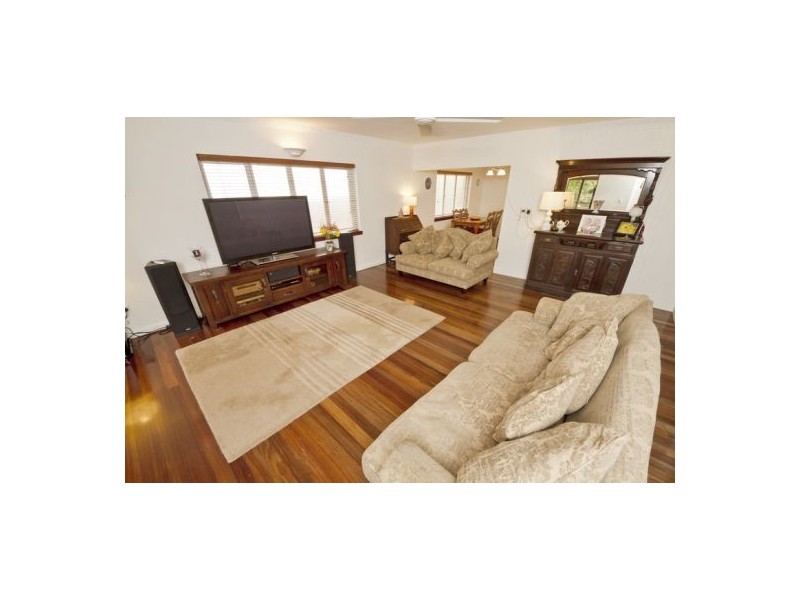 275 – 277 Kamerunga Road, Freshwater QLD 4870