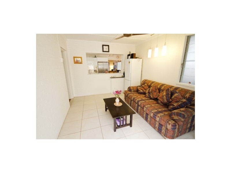 275 – 277 Kamerunga Road, Freshwater QLD 4870