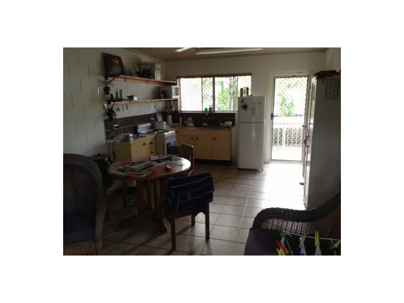 8/71-73 Moore St, Trinity Beach QLD 4879