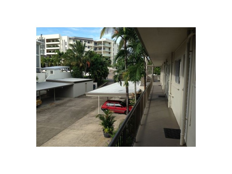 8/71-73 Moore St, Trinity Beach QLD 4879