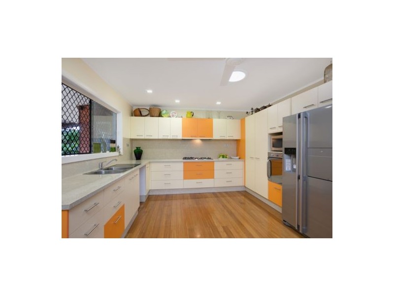 11a Creedy Street, Westcourt QLD 4870