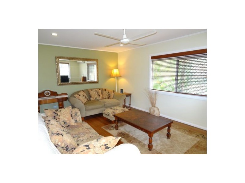 11a Creedy Street, Westcourt QLD 4870