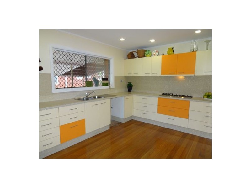 11a Creedy Street, Westcourt QLD 4870