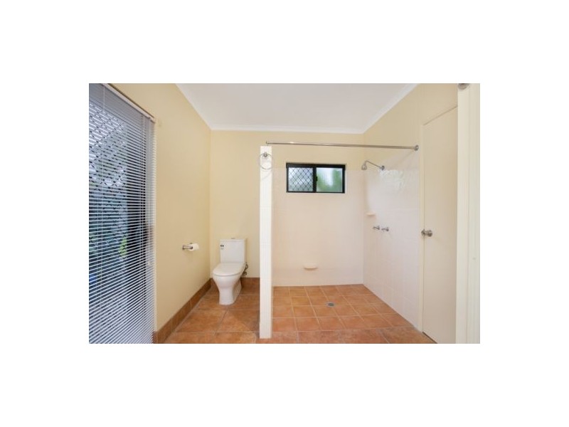 11b Creedy Street, Westcourt QLD 4870