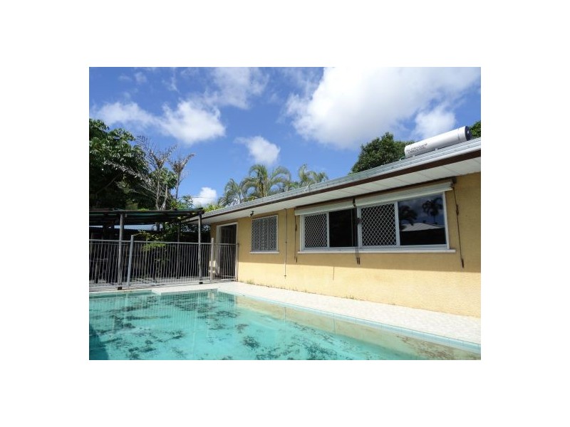 5 David Street, Manunda QLD 4870