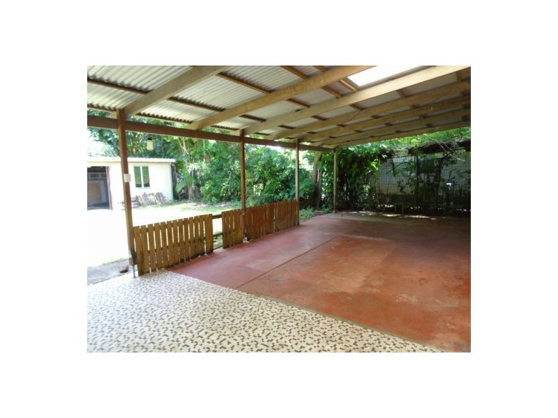 5 David Street, Manunda QLD 4870