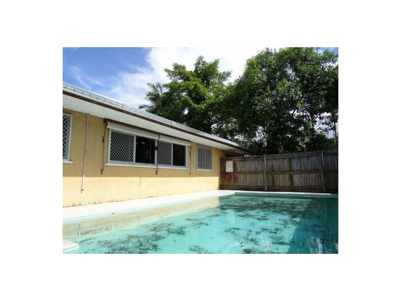 5 David Street, Manunda QLD 4870