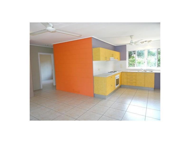 3/698 Bruce Highway, Woree QLD 4868