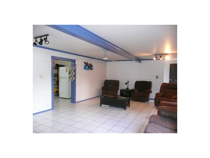 42 Barr Street, Edmonton QLD 4869