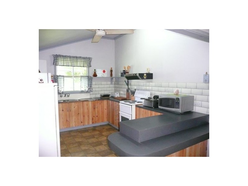 42 Barr Street, Edmonton QLD 4869