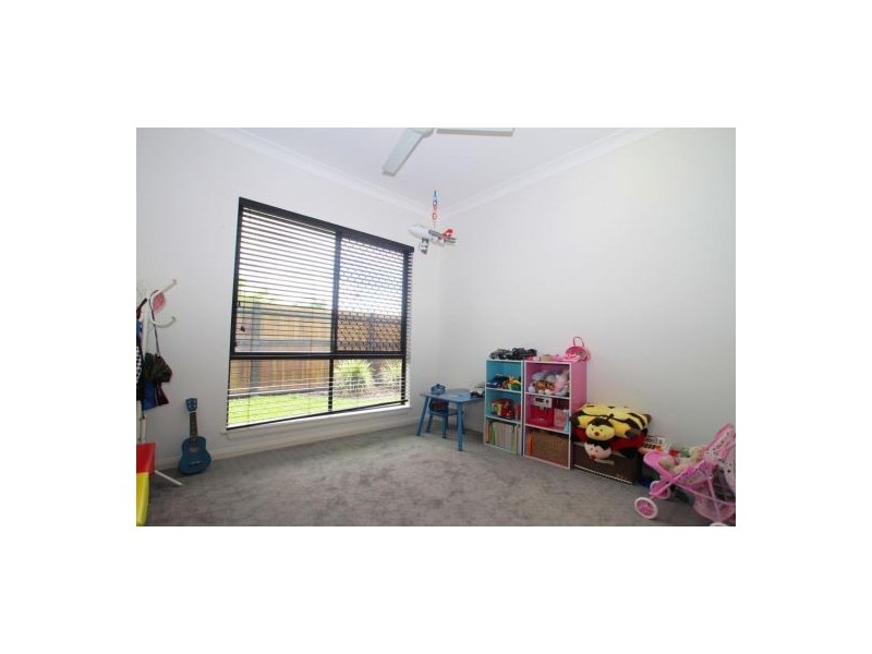 9 Norfolk Circuit, Redlynch QLD 4870